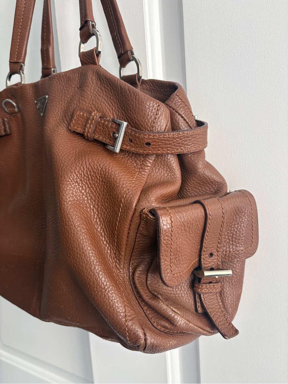 Prada Vitello Daino Leather Shoulder Bag - Picture 4 of 12
